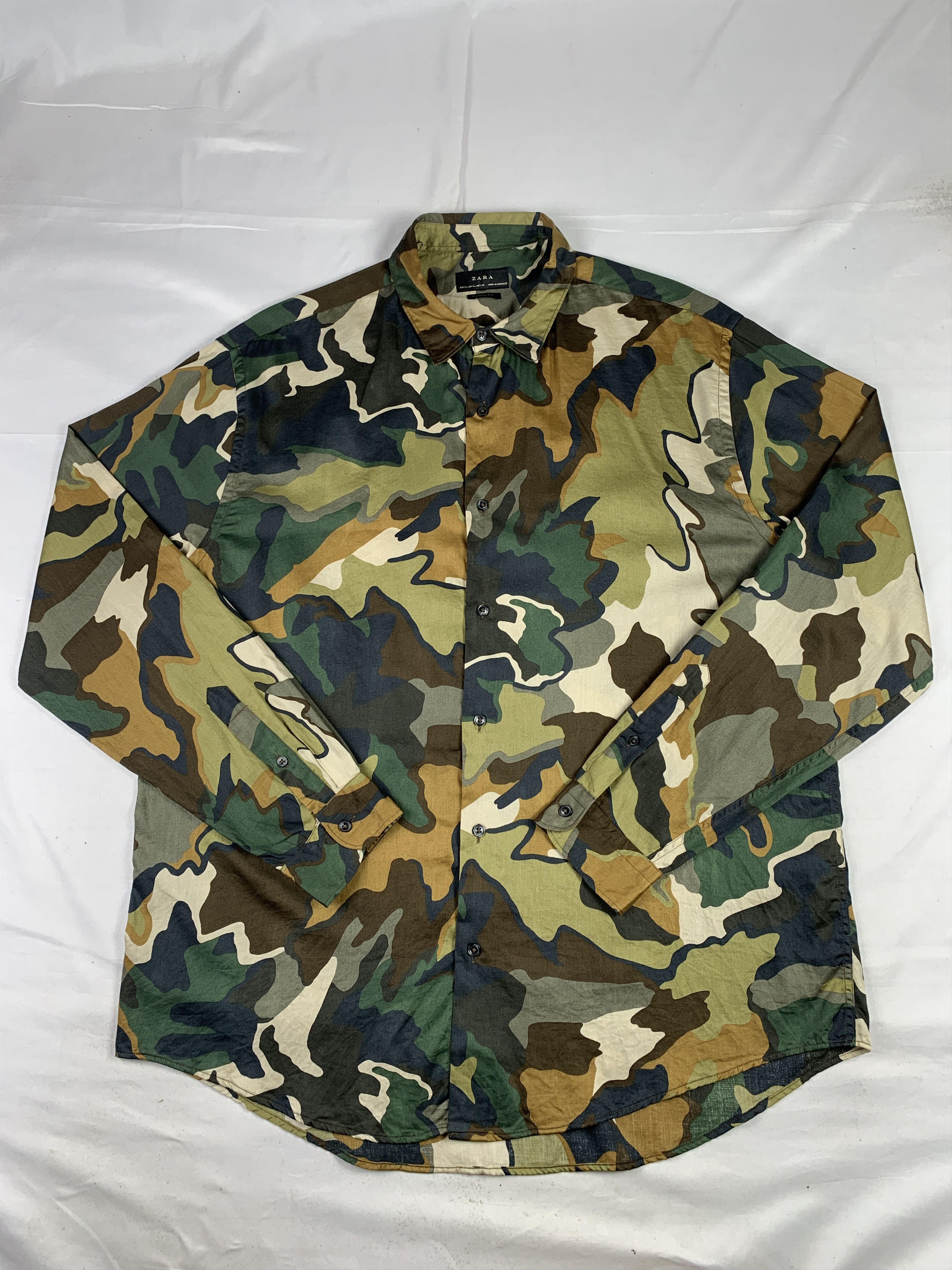 Zara Zara Woodland Camo Pattern Relax Fit Shirt (XL) Size US XL / EU 56 / 4 - 1 Thumbnail