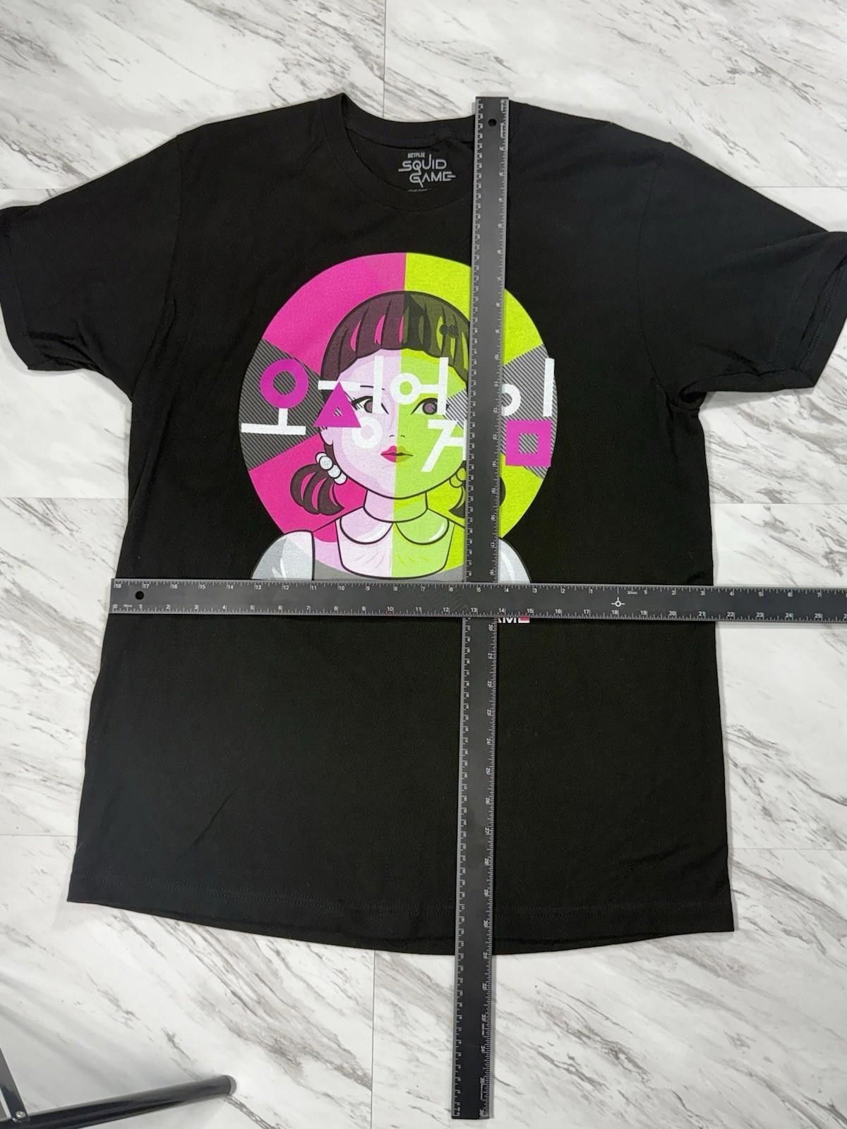 Other Squid Game Doll Neon Graphic TShirt Men’s Netflix Black L #8 Size US L / EU 52-54 / 3 - 3 Thumbnail