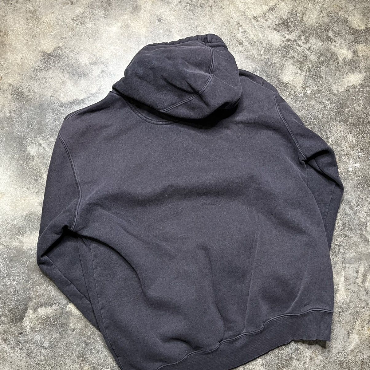 Vintage vintage thrashed carhartt faded black hoodie Size US L / EU 52-54 / 3 - 8 Thumbnail