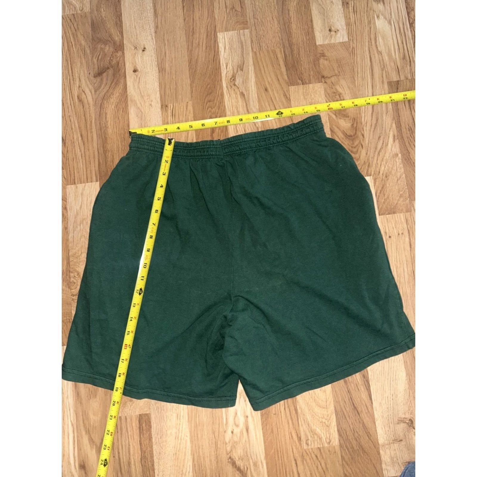 Vintage VINTAGE Majestic Gym Shorts Mens L Green Miami Hurricanes Drawstring EUC Size US 33 - 4 Thumbnail