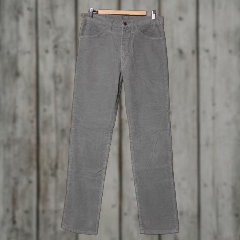 Levi's VINTAGE Levi's 519 Corduroy Pants Straight Mens 32x33 Gray Made in USA, 75% Cotton 25% Polyester, Flat Front, Zip Closure Size US 32 / EU 48 - 1 Thumbnail