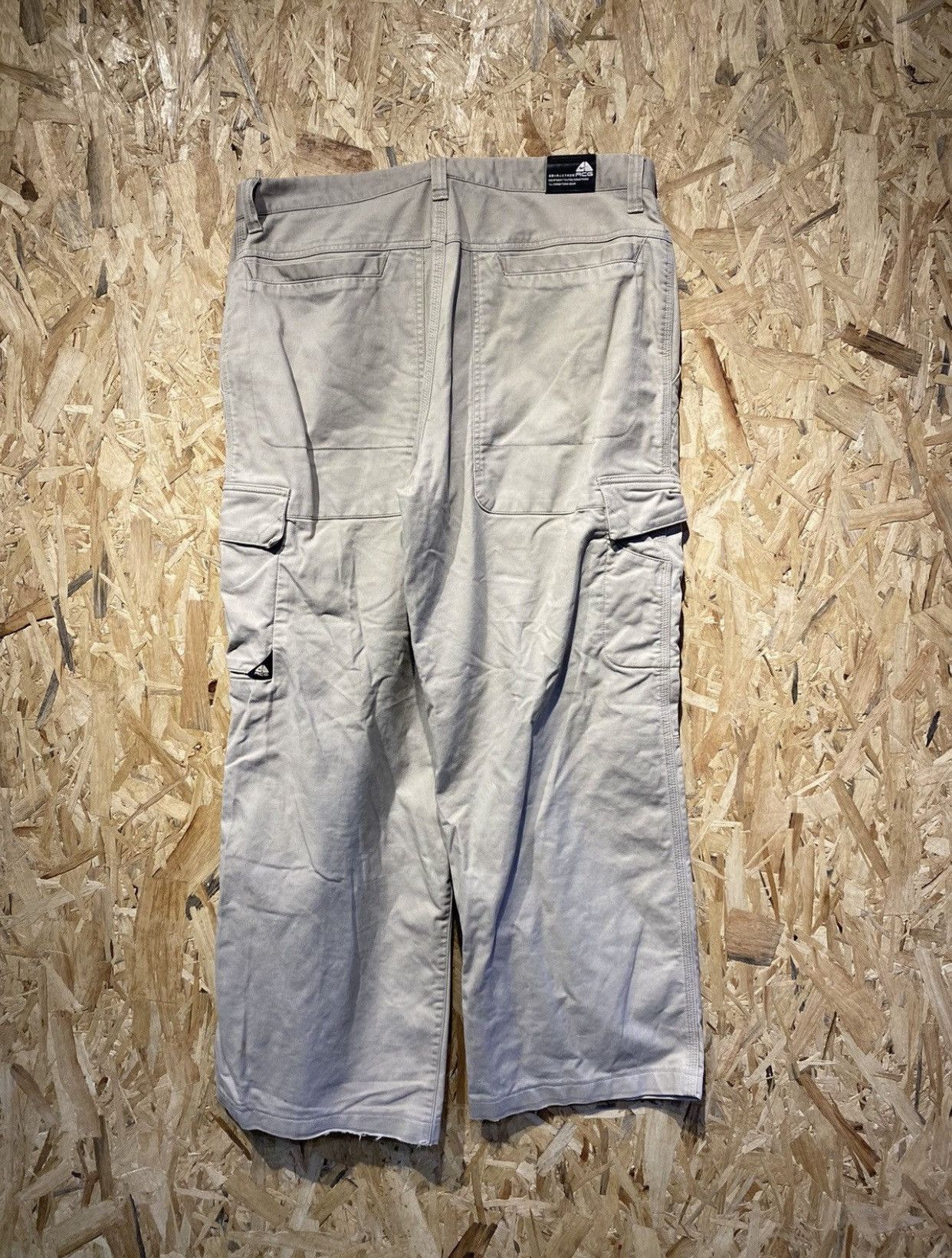 Nike × Nike ACG Nike ACG Cargo Pants Size US 34 / EU 50 - 2 Thumbnail