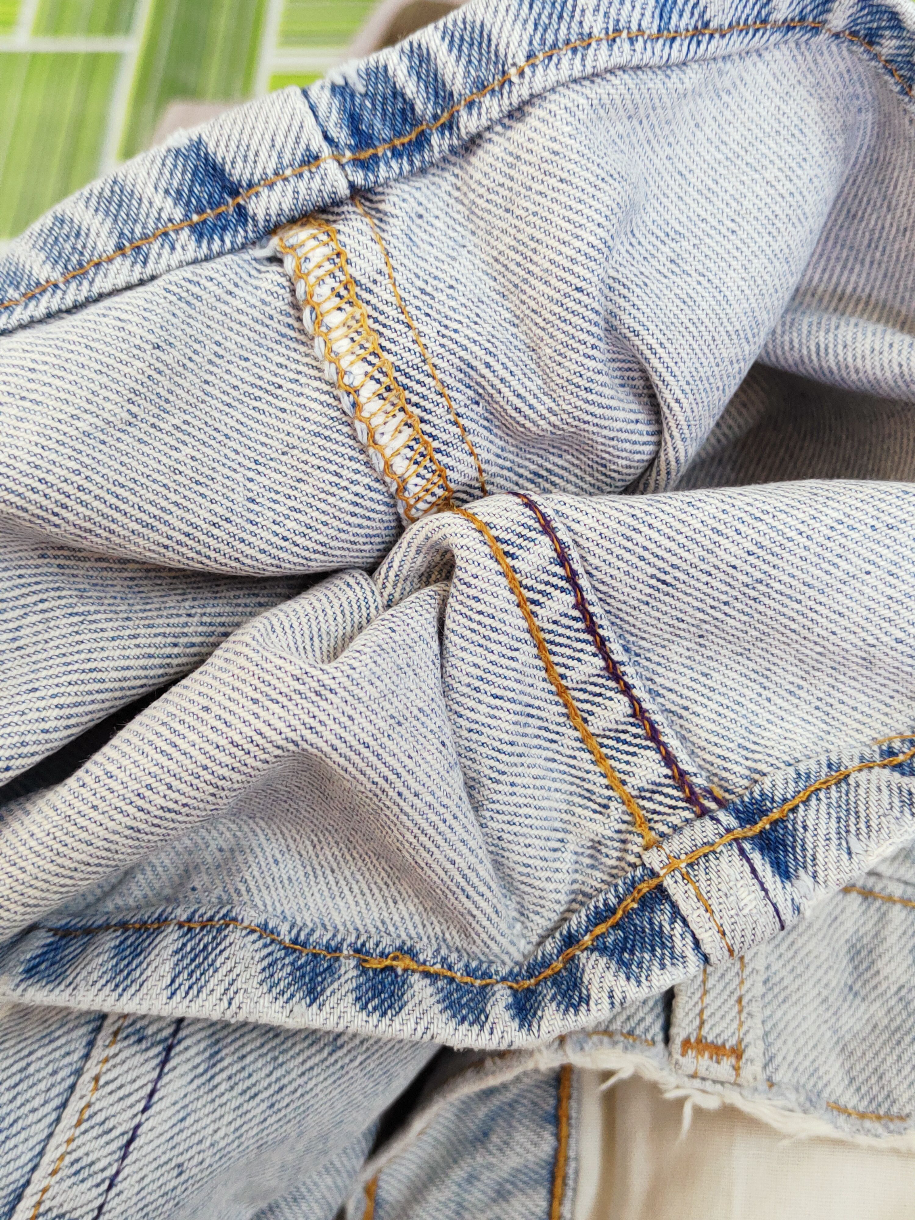 Levi's Levi's Distressed Ripped like kurt cobain denim Jeans #W488 Size US 32 / EU 48 - 14 Thumbnail
