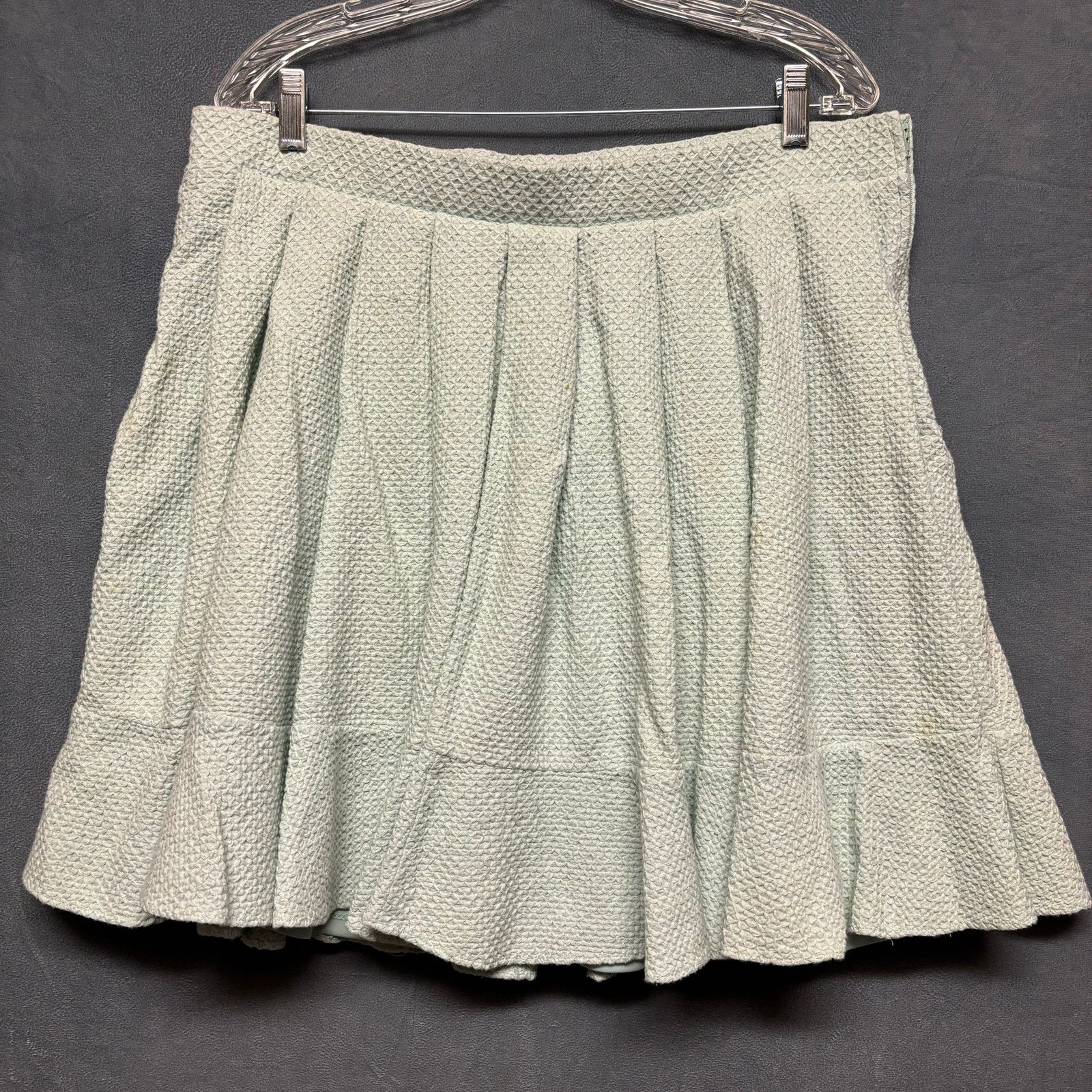 Other Torrid Skirt Plus Size 18 Seersucker Beachy Pleated Swing Size 36" / US 14 / IT 50 - 1 Thumbnail