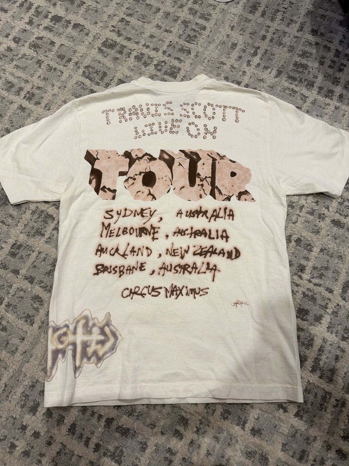 Travis Scott Travis Scott Skitzo tour Tee Size US M / EU 48-50 / 2 - 2 Thumbnail
