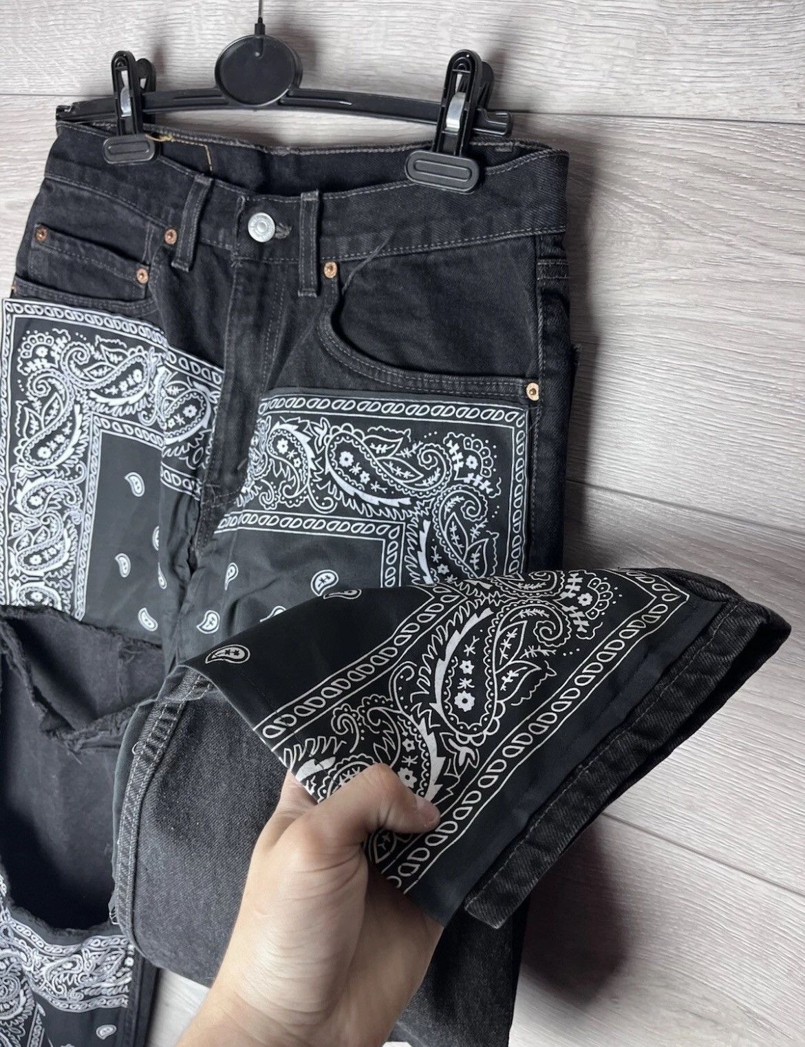 Levi's Avant garde jeans Levi’s 550 relaxed Fit Mede in USA 🇺🇸 Size US 31 - 6 Thumbnail