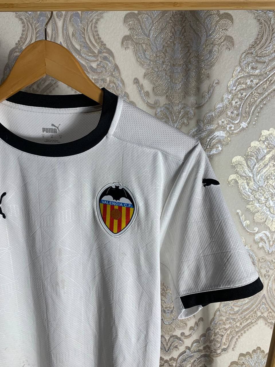 Puma × Vintage VERY RARE PUMA FC VALENCIA SPAIN SOCCER JERSEY BLOKECORE Y2K Size US M / EU 48-50 / 2 - 2 Thumbnail