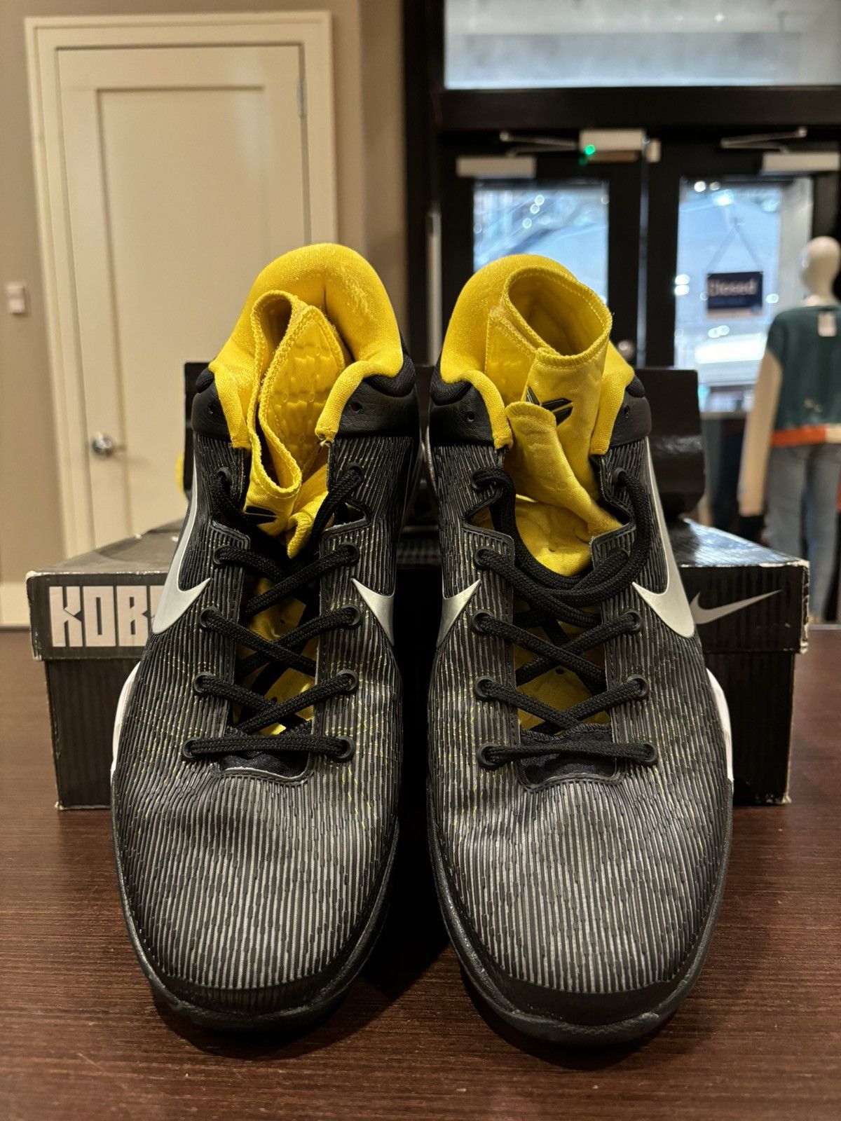 Nike Nike Zoom Kobe 7 Supreme Del sol Size US 10.5 / EU 43-44 - 3 Thumbnail
