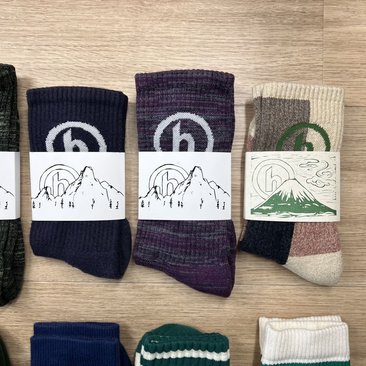 HIDDEN 12 Pairs Of Socks - Hidden NY, Nike, Kith, Aime Leon Dore Size ONE SIZE - 3 Thumbnail