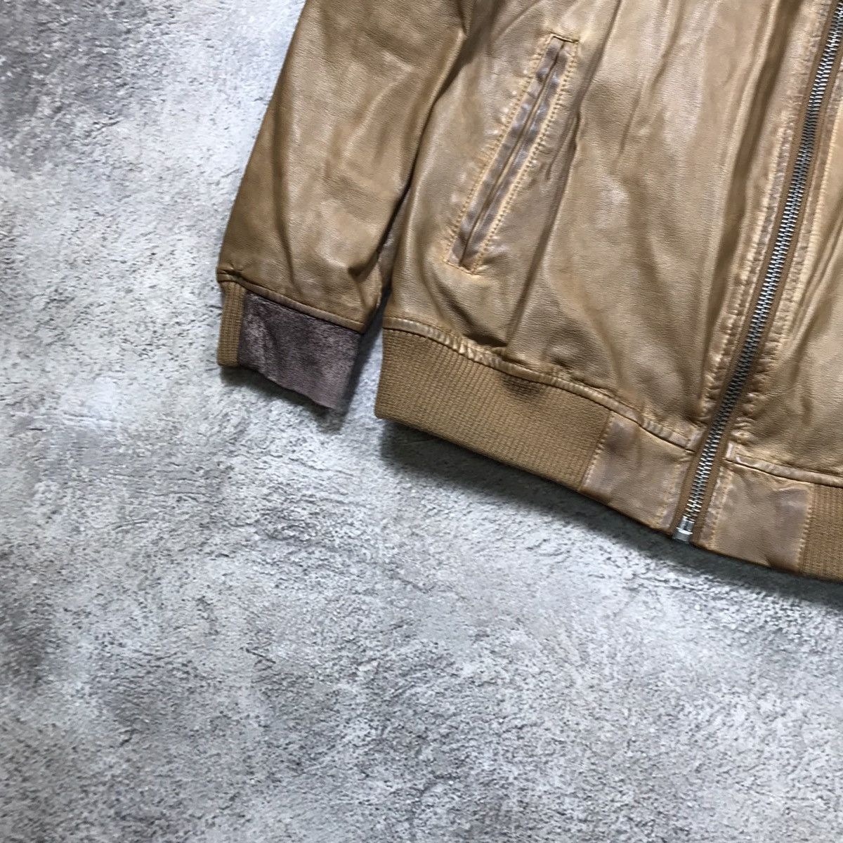 Vintage Vintage Y2K Tan Bomber Jacket Streetwear Casual 90s Baggy L Size US L / EU 52-54 / 3 - 4 Thumbnail