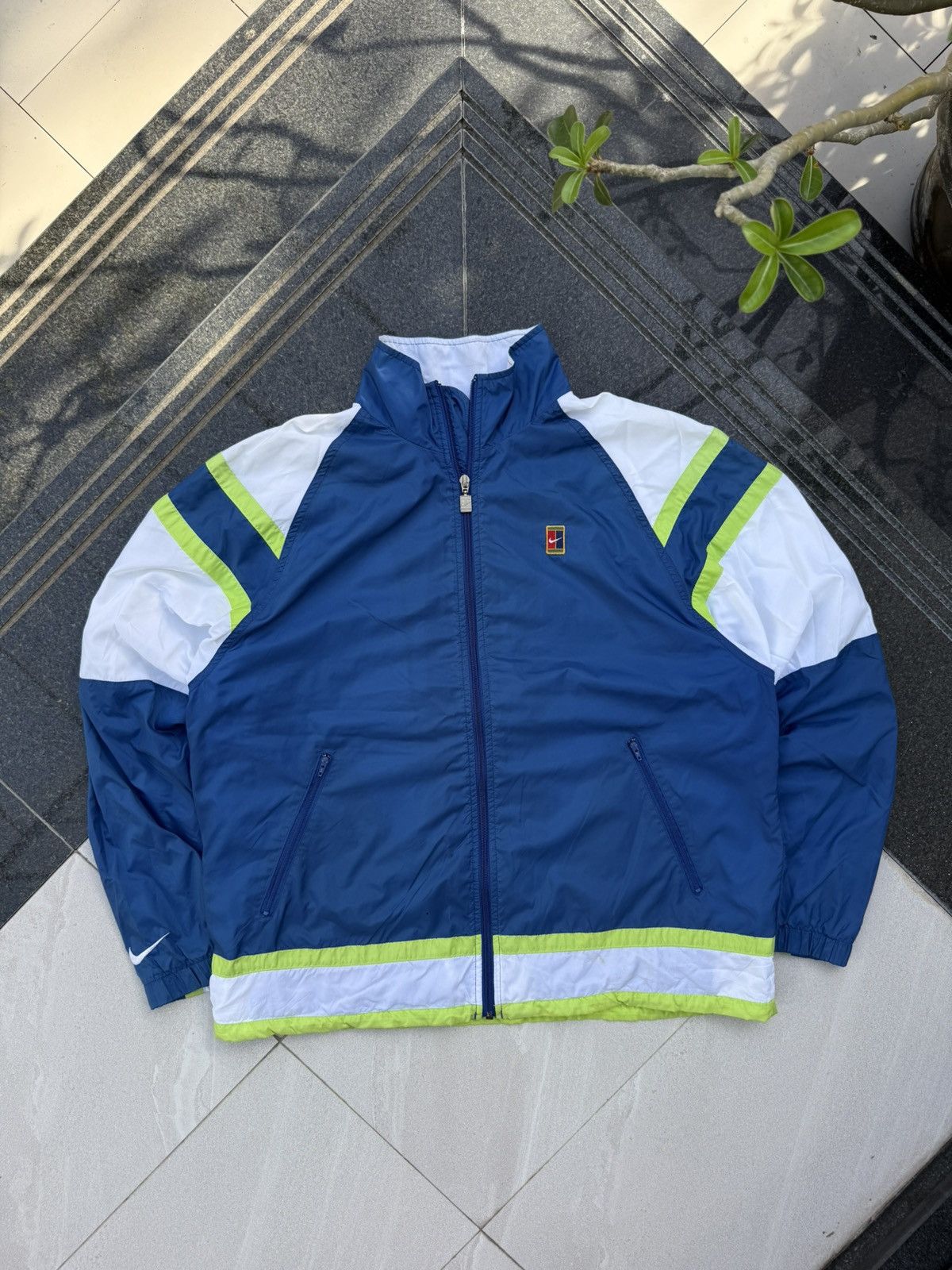 Nike 90’s NIKE COURT RARE SWOOSH Y2K RETRO MULTILOGO NYLON JACKET Size US L / EU 52-54 / 3 - 2 Thumbnail