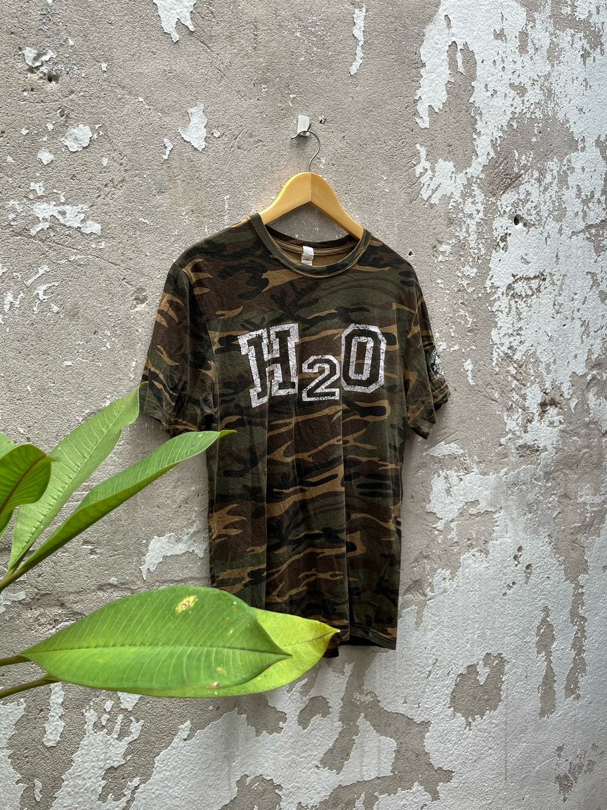 Band Tees H20 Size US M / EU 48-50 / 2 - 9 Thumbnail
