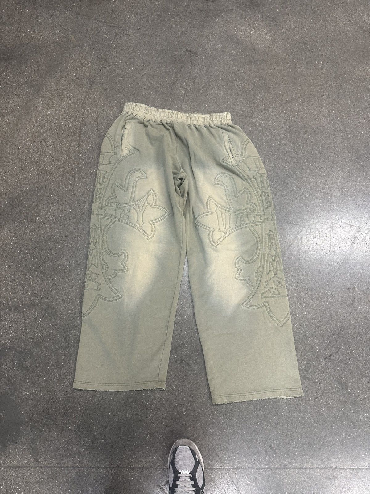 Other Vale forever carver sweatpant faded green Size US 36 / EU 52 - 1 Thumbnail