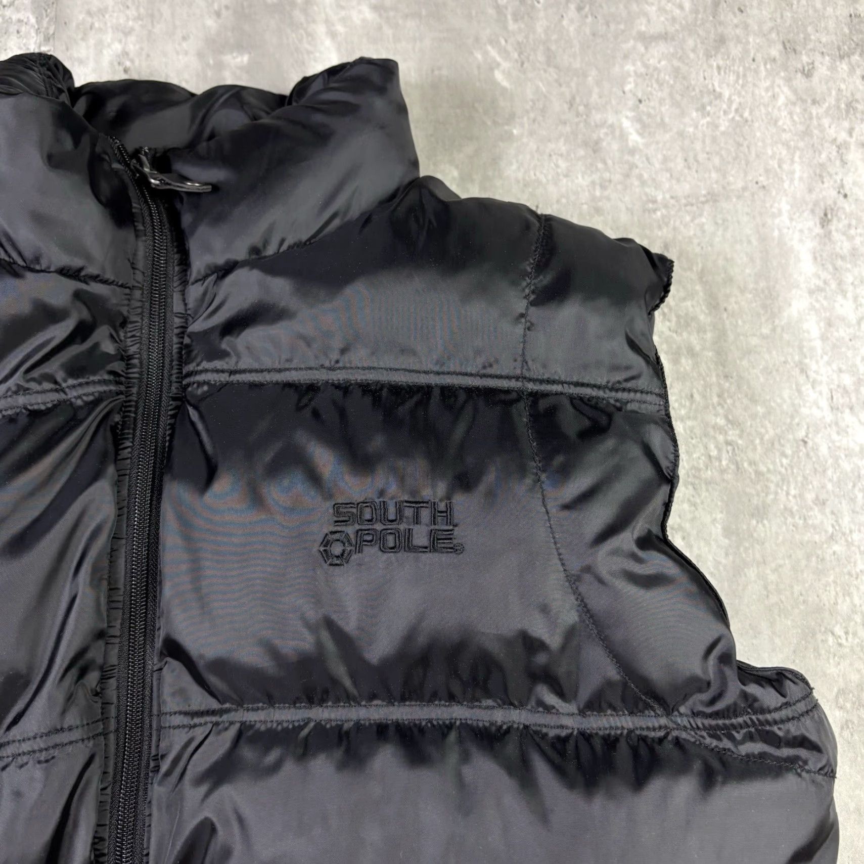 Southpole VINTAGE South Pole Vest Black Puffer Jacket L Men 90s 2000s Winter Zip Workwear Size US L / EU 52-54 / 3 - 6 Thumbnail
