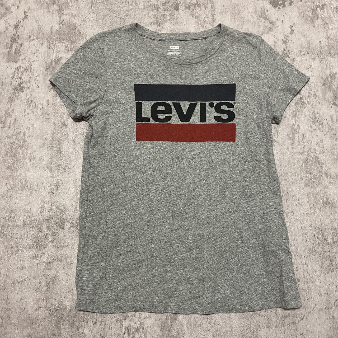 Levi's Grey Levi's graphic tee #casual vintage Y2K Size US S / EU 44-46 / 1 - 1 Thumbnail