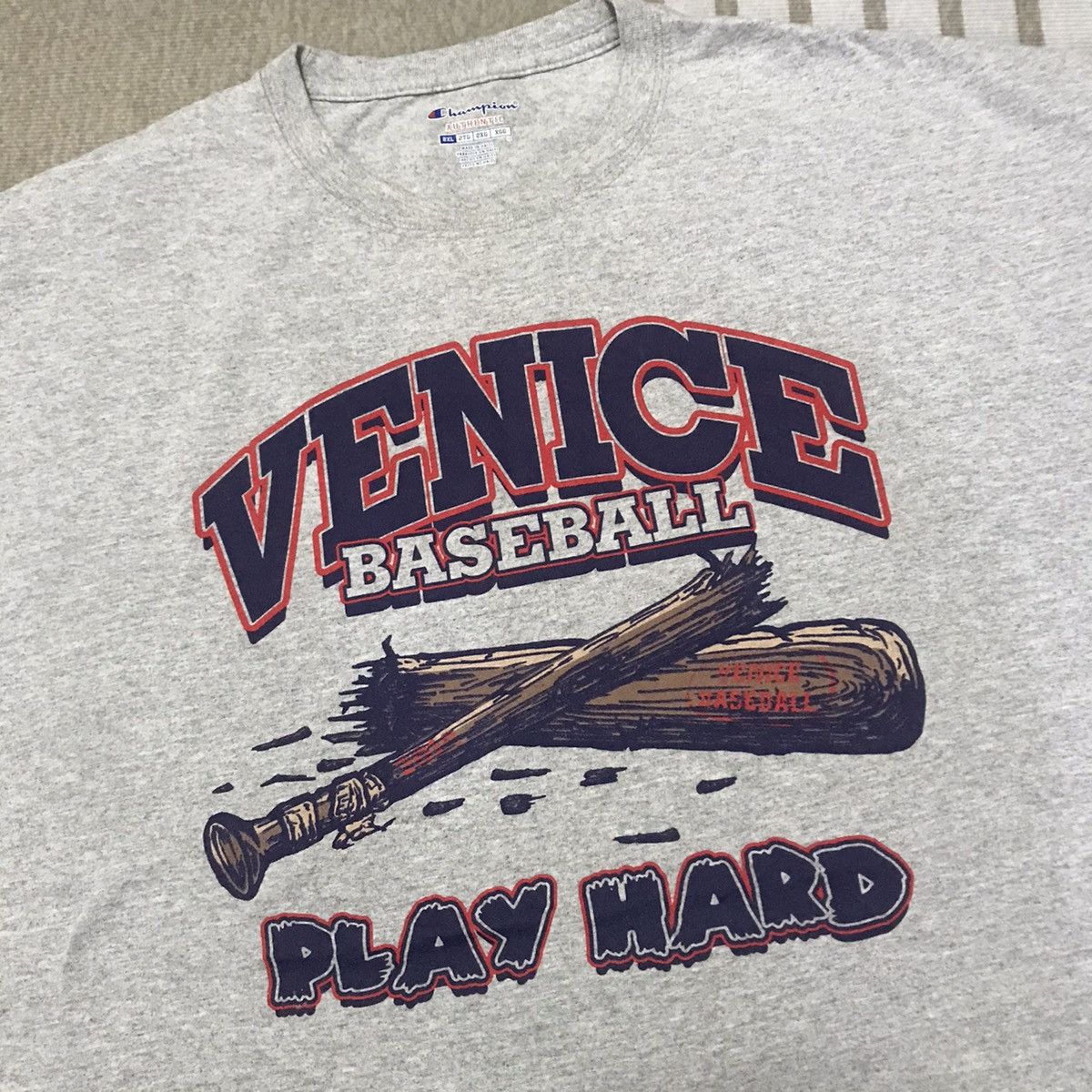 Champion CHAMPION VENICE BASEBALL PLAY HARD RARE TEE Size US XXL / EU 58 / 5 - 2 Thumbnail