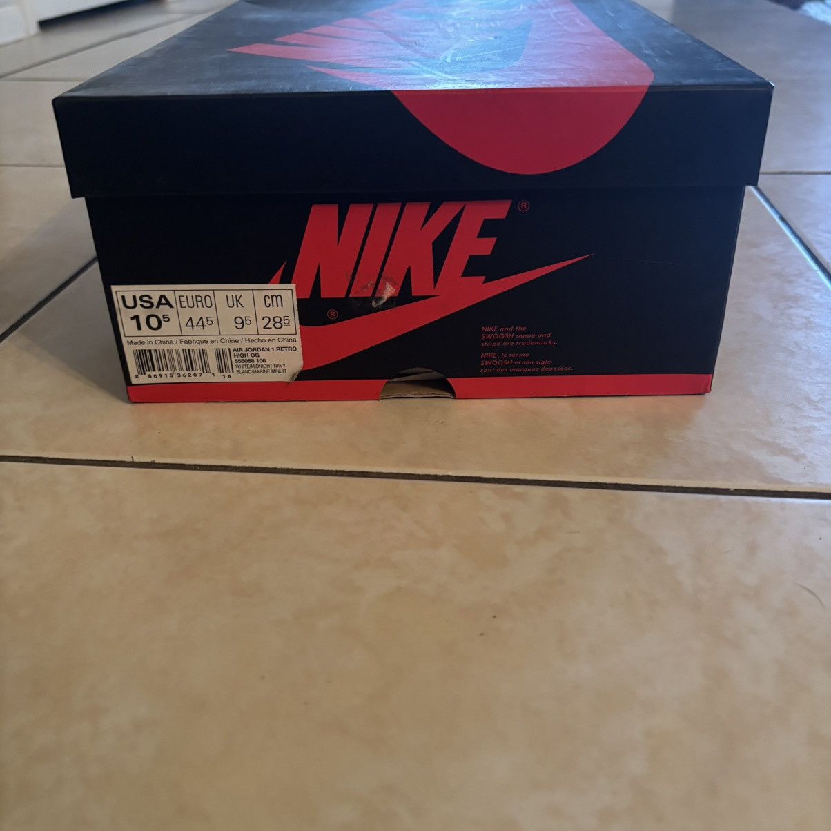 Jordan Brand Original Nike Jordan 1s Size US 10.5 / EU 43-44 - 4 Thumbnail