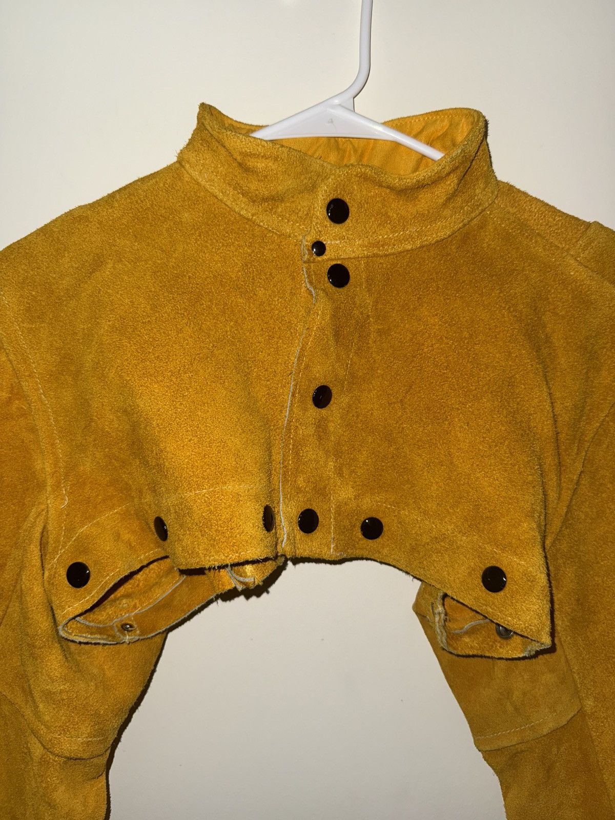 Vlone vlone crop suede jacket Size US L / EU 52-54 / 3 - 2 Thumbnail