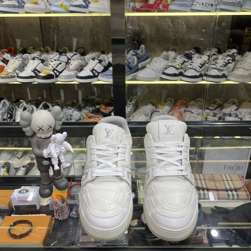 Louis Vuitton Trainer Low Top Stylish Sneakers