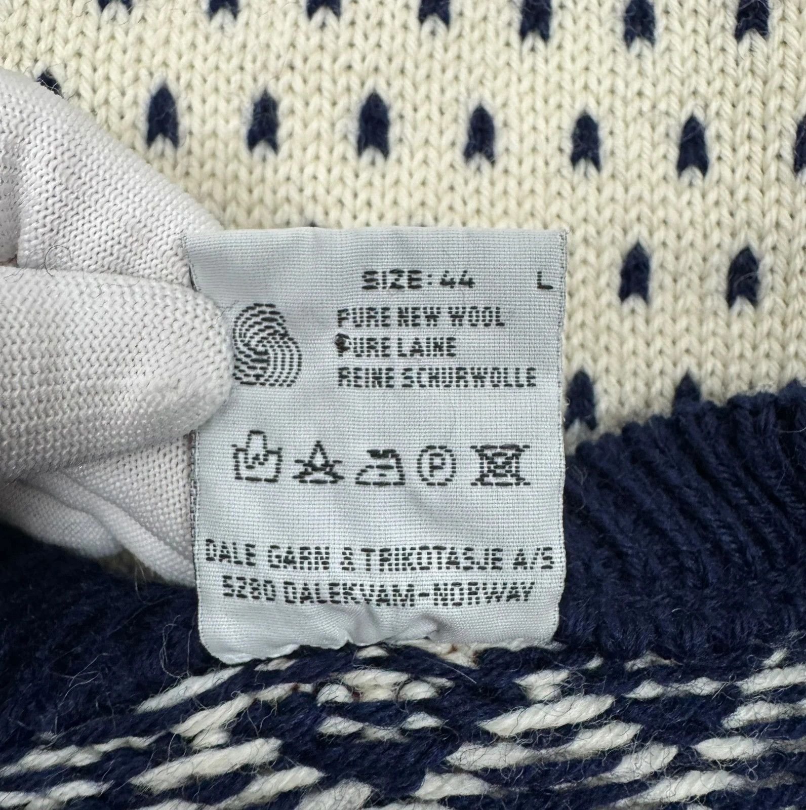 Dale Of Norway Dale Of Norway Fair Isle Handknit Cardigan Wool size L Size L / US 10 / IT 46 - 12 Thumbnail