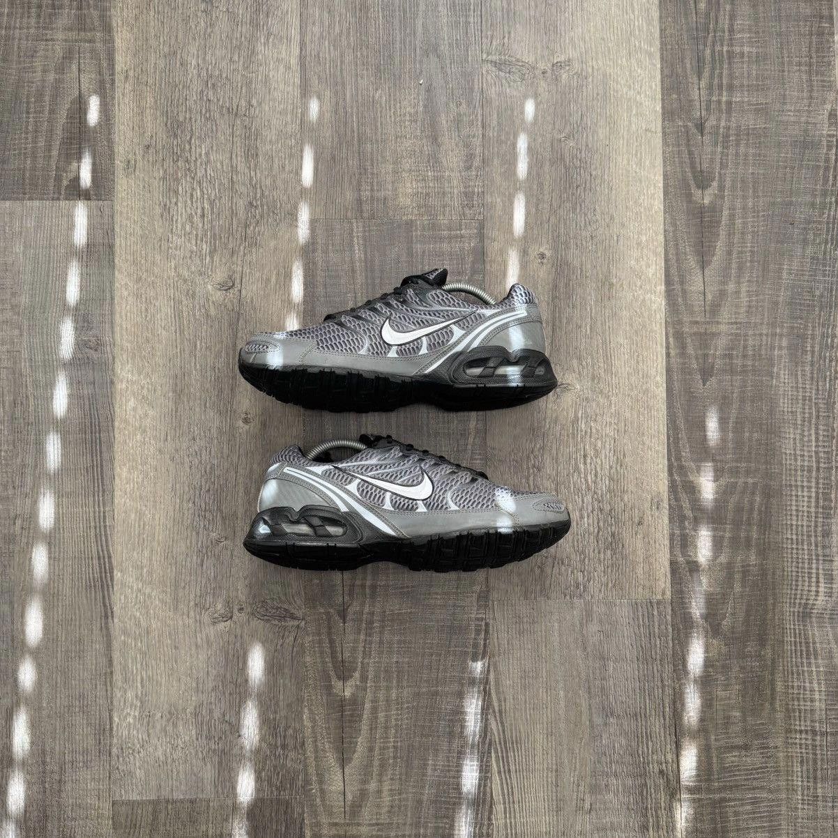 Nike NIKE • Air Max Torch 4 "Cool Grey" (9M) Size US 9 / EU 42 - 2 Thumbnail
