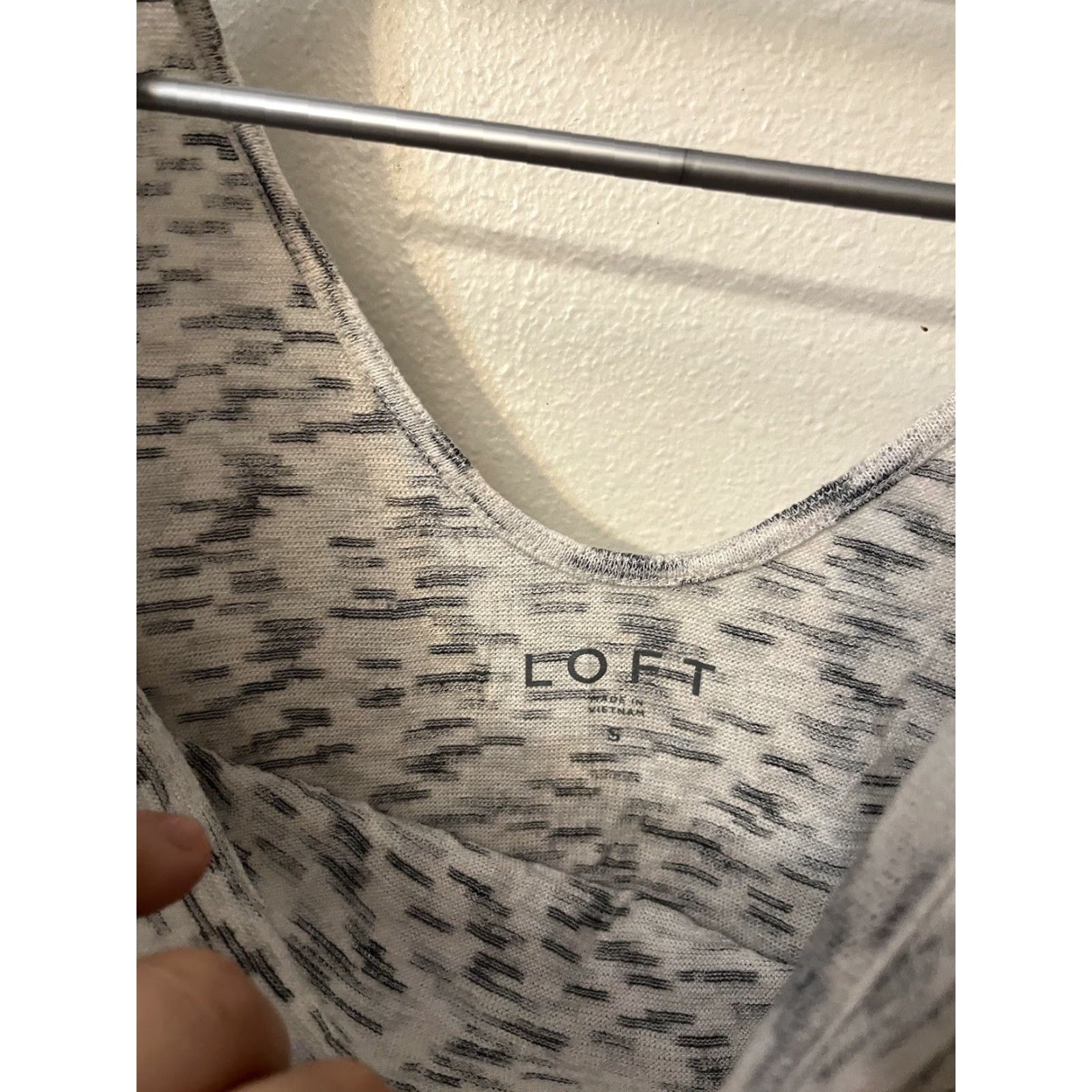 Loft LOFT T-Shirt Women's Small Gray Long Sleeve Knit Open-Back Casual 100% Cotton Basic Size S / US 4 / IT 40 - 3 Thumbnail
