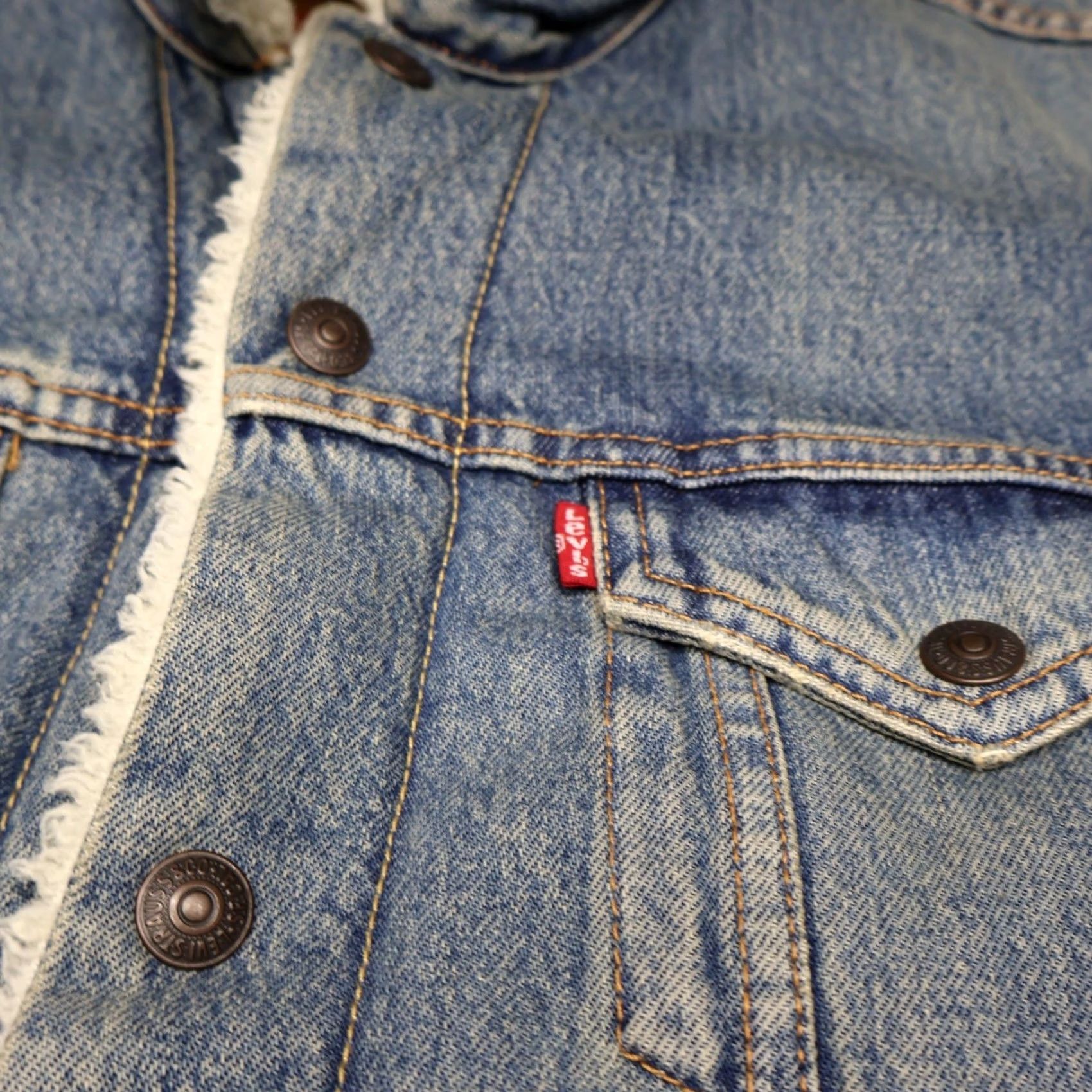 Levi's Levi's Jacket Men Medium Denim Sherpa Lined Classic Trucker Rugged Blue Size US M / EU 48-50 / 2 - 3 Thumbnail