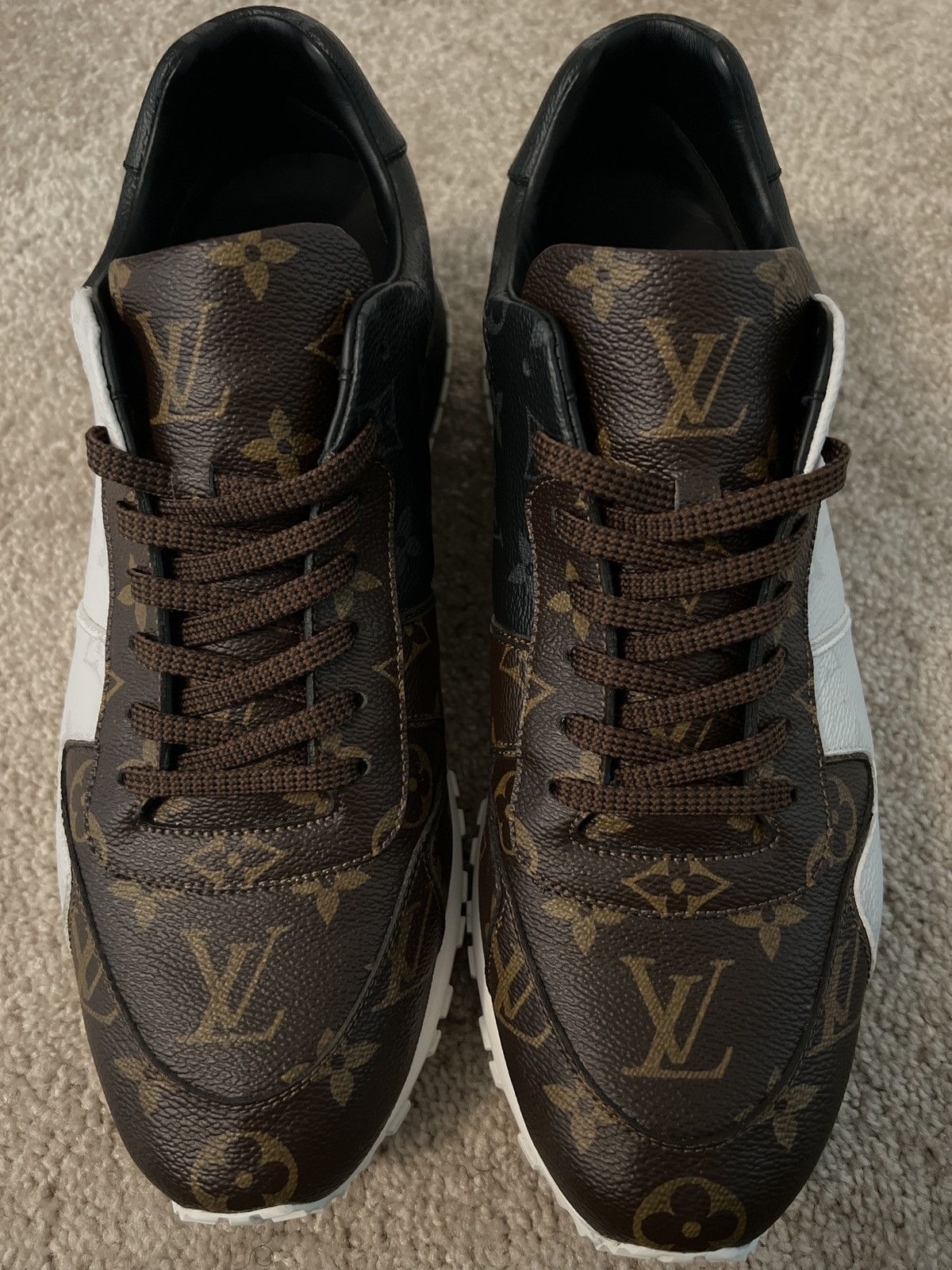 Louis Vuitton LV sneakers casual wear Size US 8.5 / EU 41-42 - 2 Thumbnail
