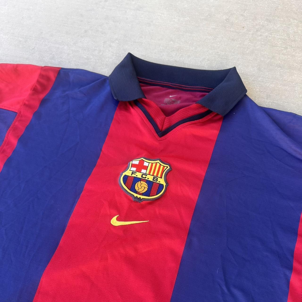 Nike Barcelona 2000-01 Home jersey Size US L / EU 52-54 / 3 - 6 Thumbnail