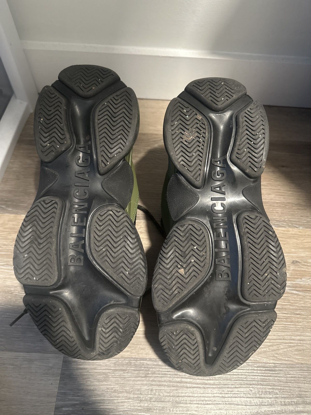 Balenciaga Balenciaga Triple S Size US 9 / EU 42 - 1 Thumbnail