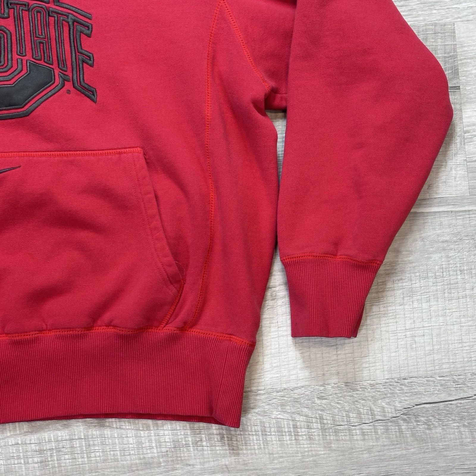 Nike Nike Ohio State Buckeyes Center Swoosh Sweatshirt Sz Medium Size US M / EU 48-50 / 2 - 3 Thumbnail