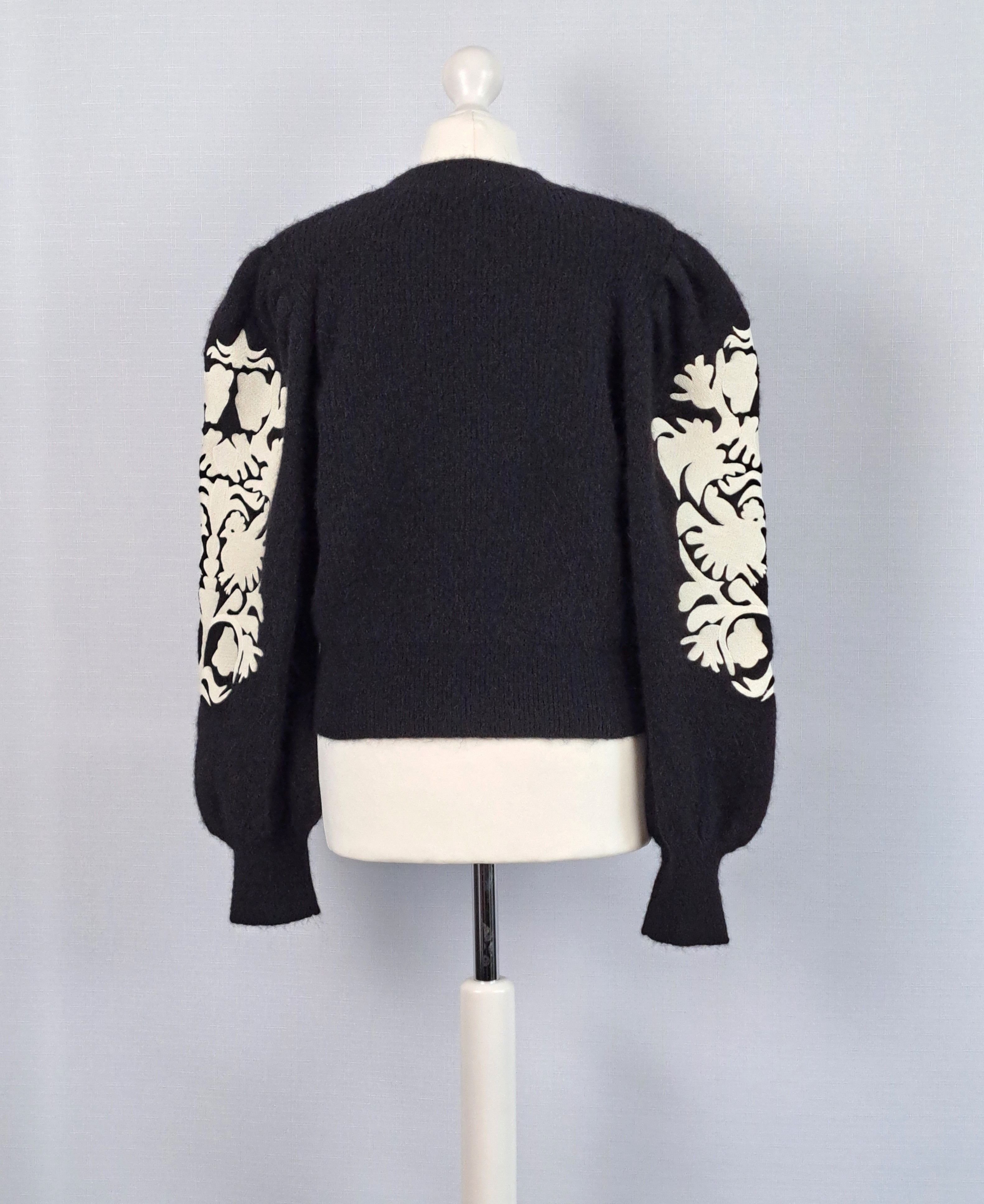 Sandro Sandro embroidered peppy baggy sleeve jumper. Size 2. Size S / US 4 / IT 40 - 7 Thumbnail