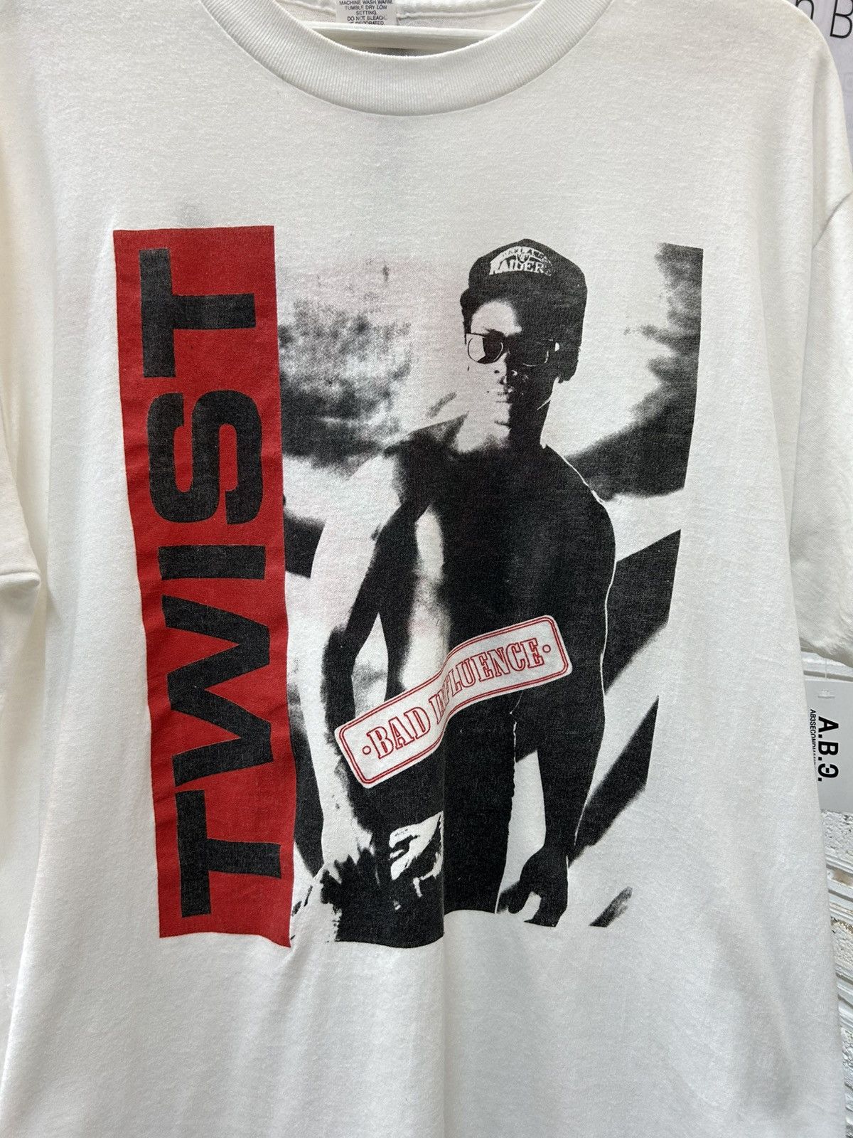 Band Tees MC Twist Vintage T Shirt 90’ Size US XL / EU 56 / 4 - 2 Thumbnail