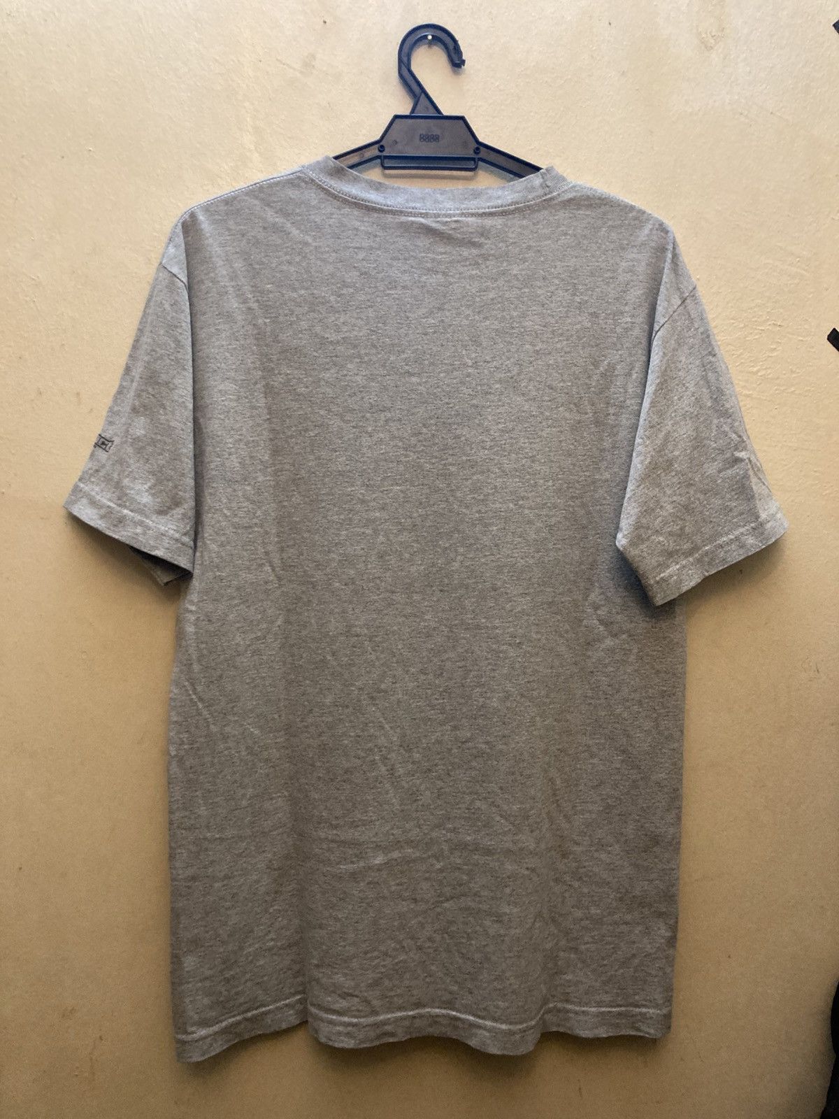 Vintage Vintage 90s Urban Streetwear Graphic Tshirt Size US M / EU 48-50 / 2 - 2 Thumbnail