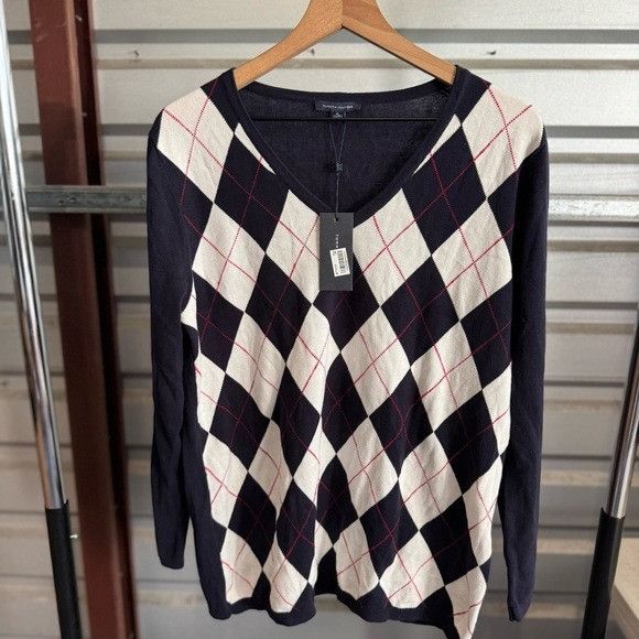 Tommy Hilfiger NWT Tommy Hilfiger Navy and White Argyle Crewneck Sweater Sz Size XL / US 12-14 / IT 48-50 - 3 Thumbnail