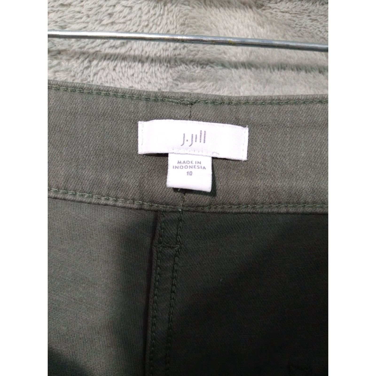 Vintage J Jill Pants Womens 10 Green Cargo Chino Floral Embroidered Mid Rise Stretch Casual Travel Bohemian Preppy Size 32" / US 10 / IT 46 - 7 Thumbnail