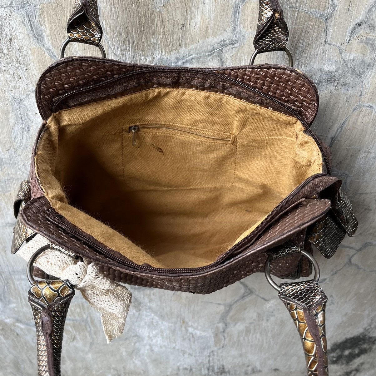 Japanese Brand 00's POCKETED SYN LEATHER SNAKESKIN SHOULDER BAG Size ONE SIZE - 7 Thumbnail