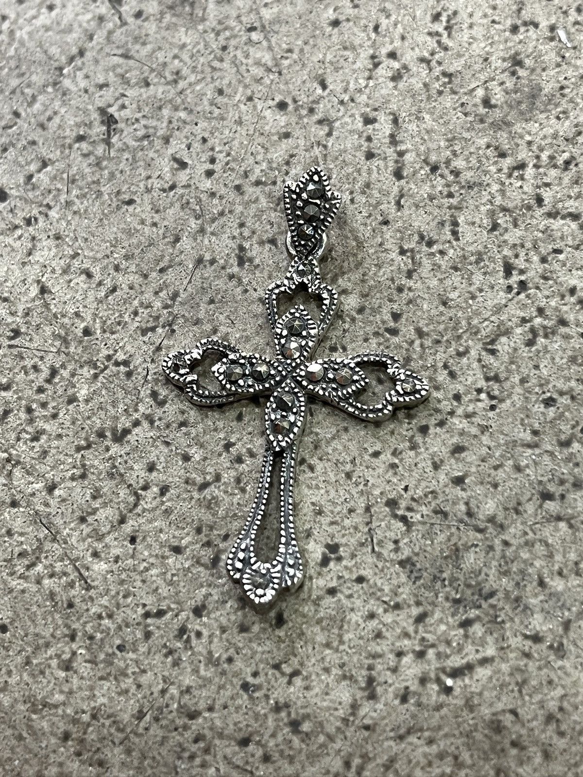 Other Vintage Sterling Silver Cross Pendant (unisex) Size ONE SIZE - 1 Thumbnail