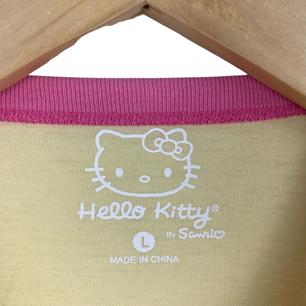 Vintage HELLO KITTY By SANRIO Character Cartoon Short Sleeve Tshirt Size L / US 10 / IT 46 - 6 Thumbnail