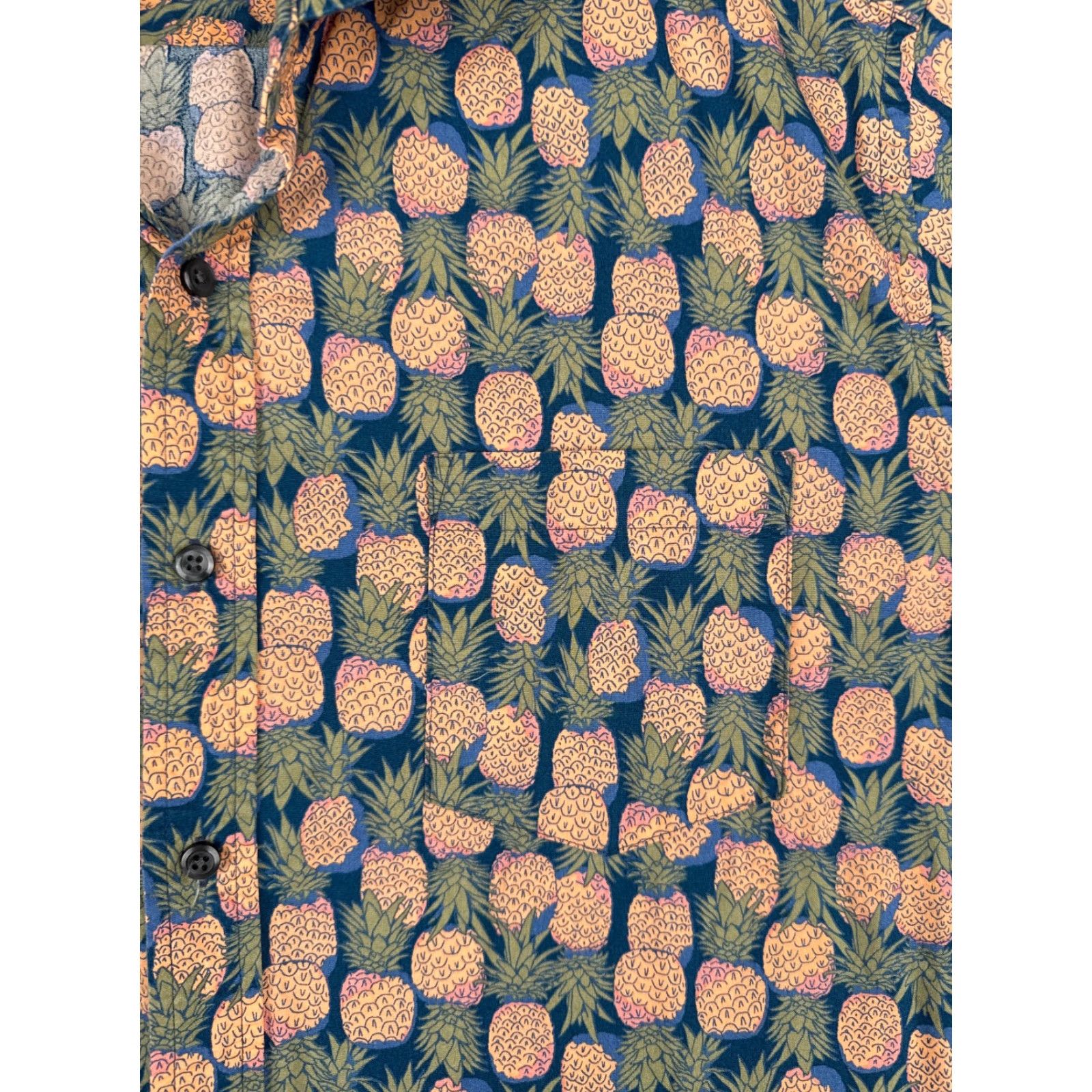 Essentials Amazon Essentials Shirt Men Large Blue Pineapple Print Cotton Short Sleeve Button-Up Hawaiian Luau Aloha Resort Vacation Mens Size US L / EU 52-54 / 3 - 6 Thumbnail