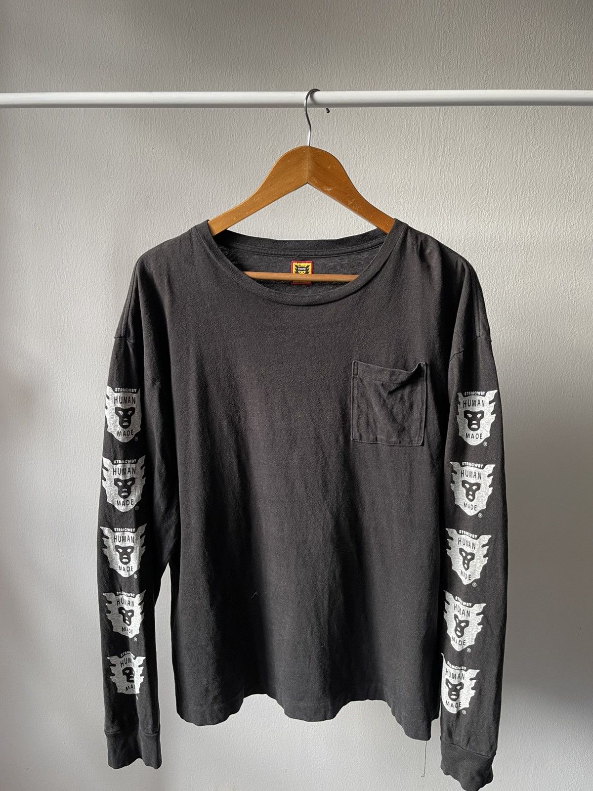 Human Made 2000s Faded Human Made Sleeve Logo A1 Size US L / EU 52-54 / 3 - 3 Thumbnail