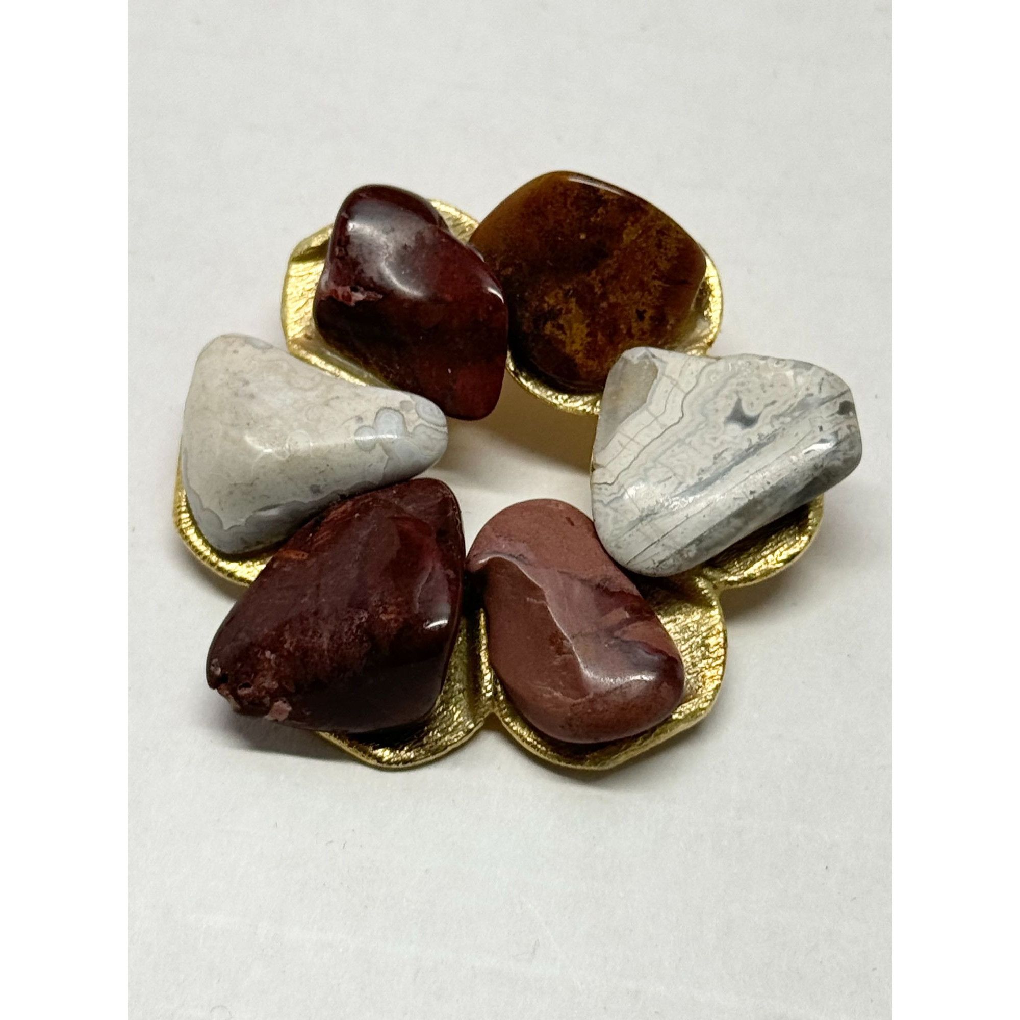 Vintage Vintage stone wreath brooch pin Size ONE SIZE - 2 Thumbnail