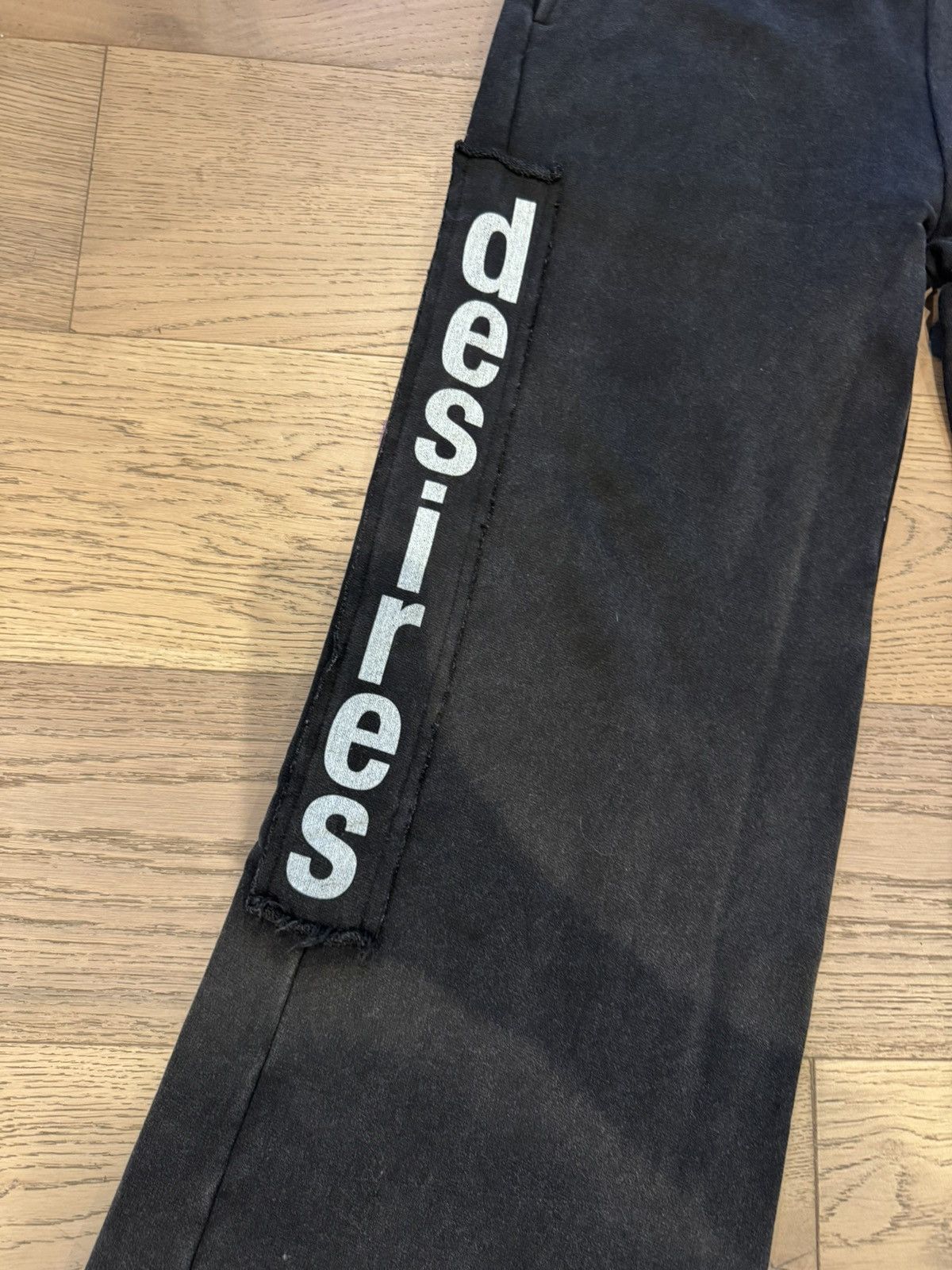 Other Matière De Désirs Graphic Sweatpants Black (M) Size US 32 / EU 48 - 8 Thumbnail