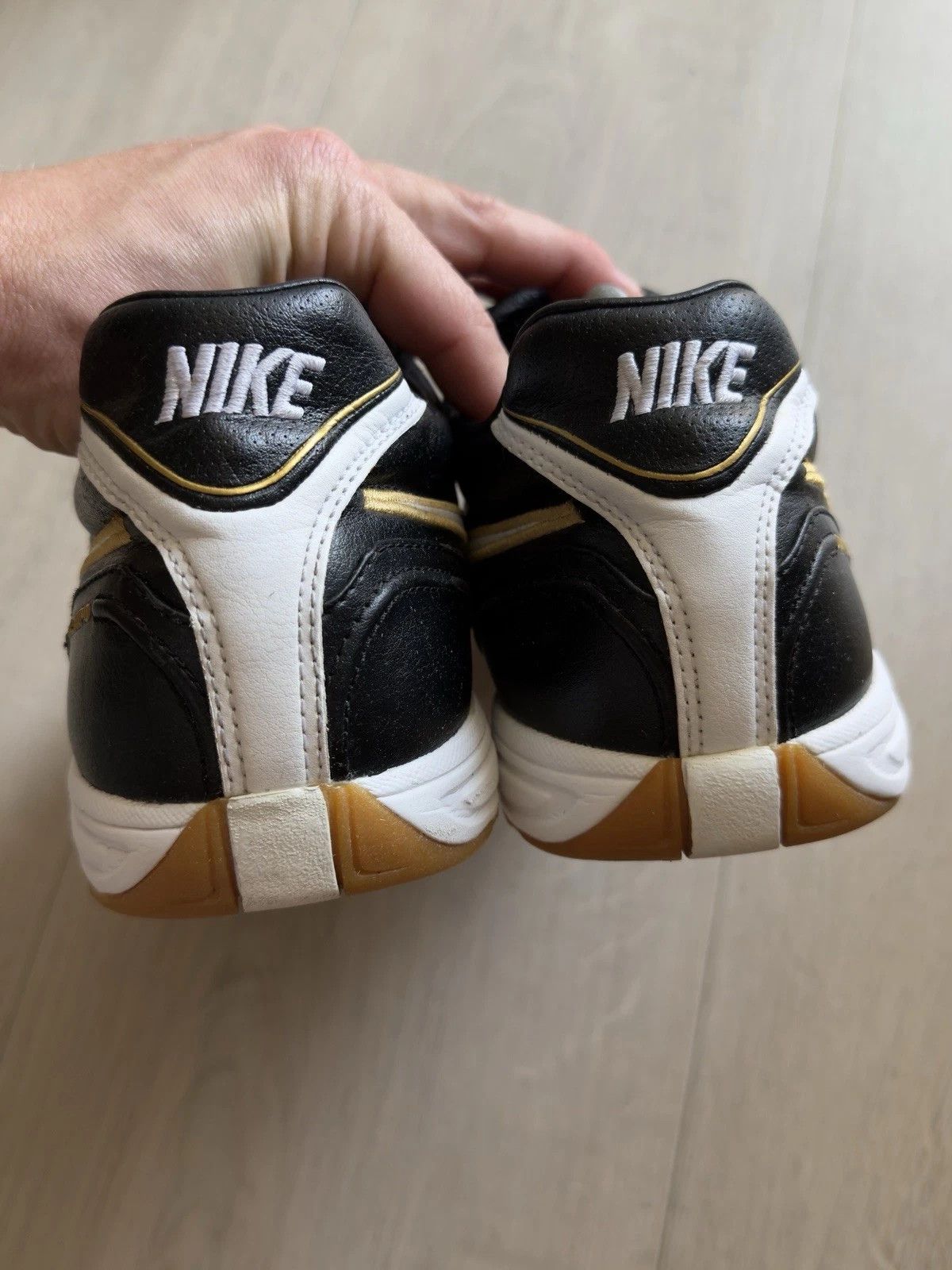Nike Nike Tiempo leather Shoes Indoor Cleats Soccer Football Mens Size US 11 / EU 44 - 7 Thumbnail