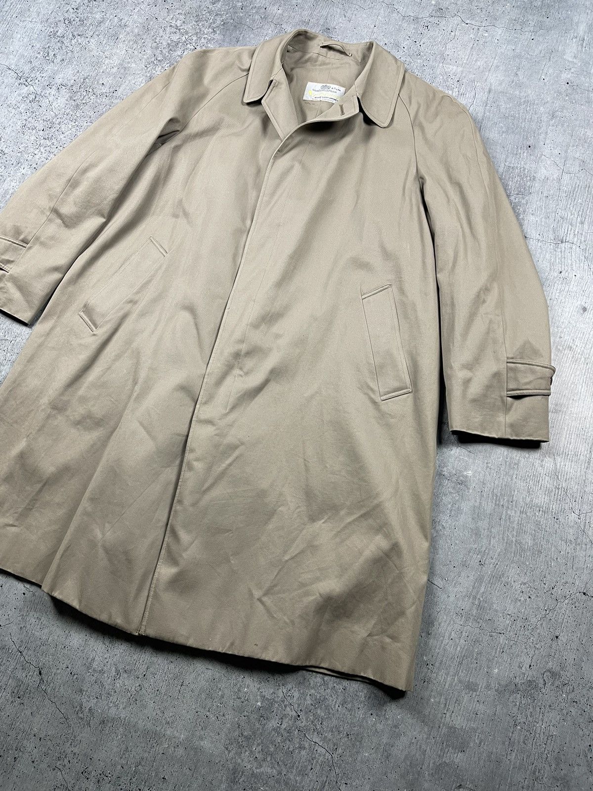 Aquascutum 🔥 VINTAGE AQUASCUTUM TRENCH COAT MADE IN ENGLAND Size US XL / EU 56 / 4 - 5 Thumbnail