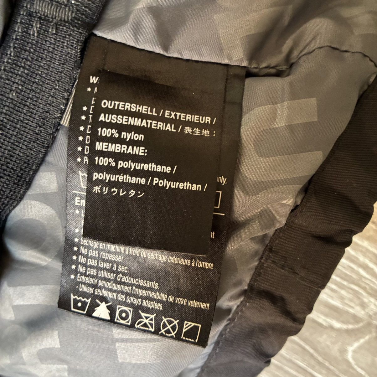 Burton Burton iPod Jacket (Early 2000s) – XL – Y2K Techwear Size US XL / EU 56 / 4 - 7 Thumbnail