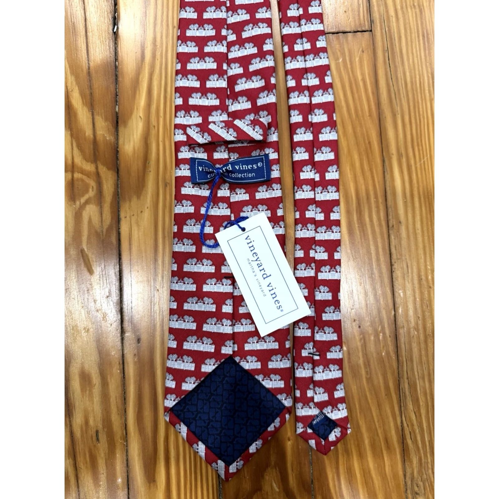 Vineyard Vines Vineyard Vines Mens Red 100% Silk Tie College Sports Animal Print Logo Classic Designer Size ONE SIZE - 3 Thumbnail