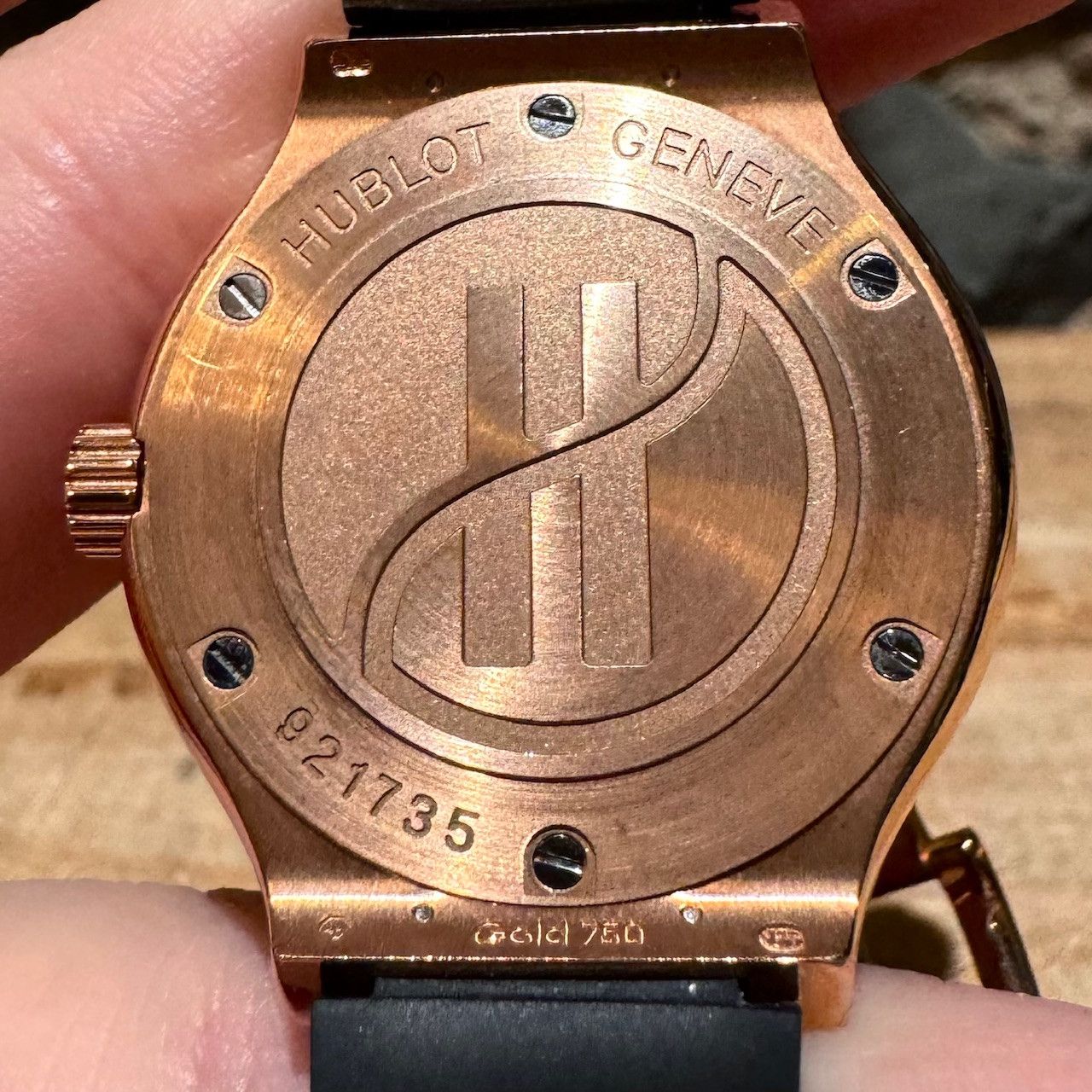 Hublot Hublot Classic Fusion King Gold Opaline 33mm Quartz Watch Size ONE SIZE - 12 Thumbnail