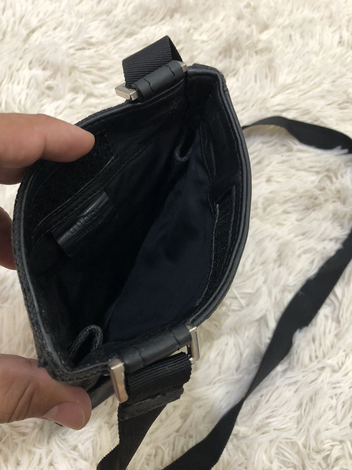 Gucci × Vintage Vintage Gucci Monogram Cross body Size ONE SIZE - 18 Thumbnail