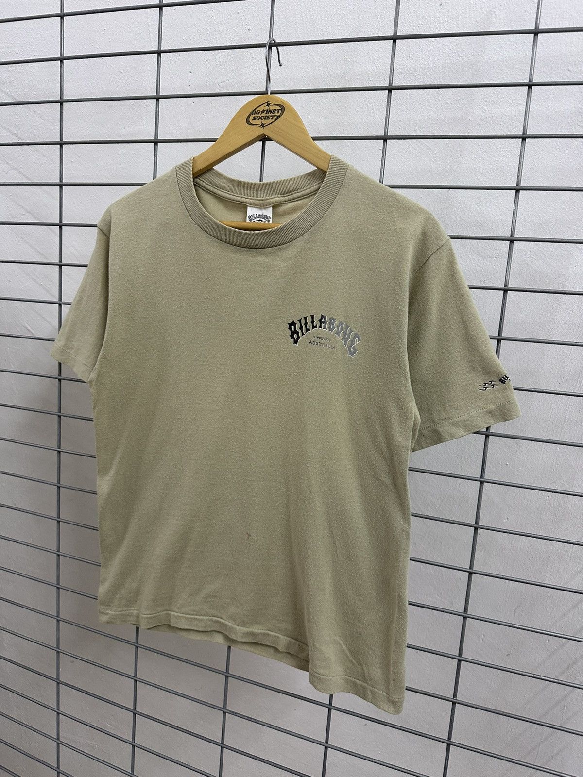 Billabong Rare And Beautiful Vintage 90’s Billabong Spell Out Surf Tee Size US S / EU 44-46 / 1 - 3 Thumbnail